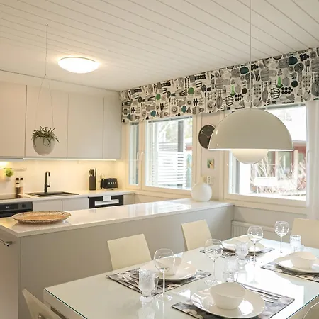 Arctic Ranka Villa *