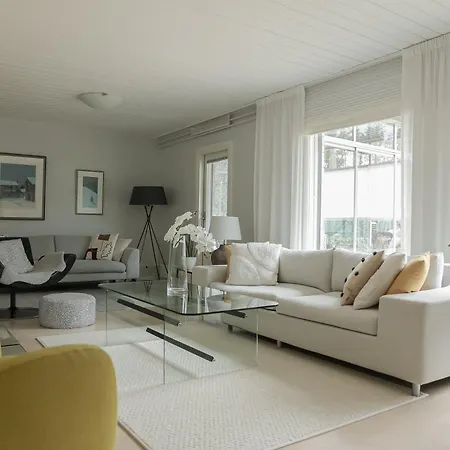 Arctic Ranka Villa *